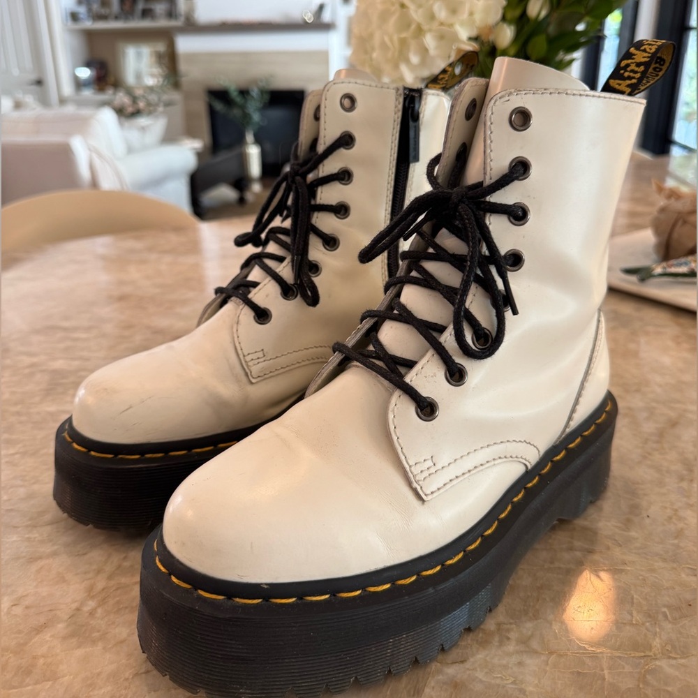 Dr. Martens Off-White Jadon Platform Combat Boots size 7W